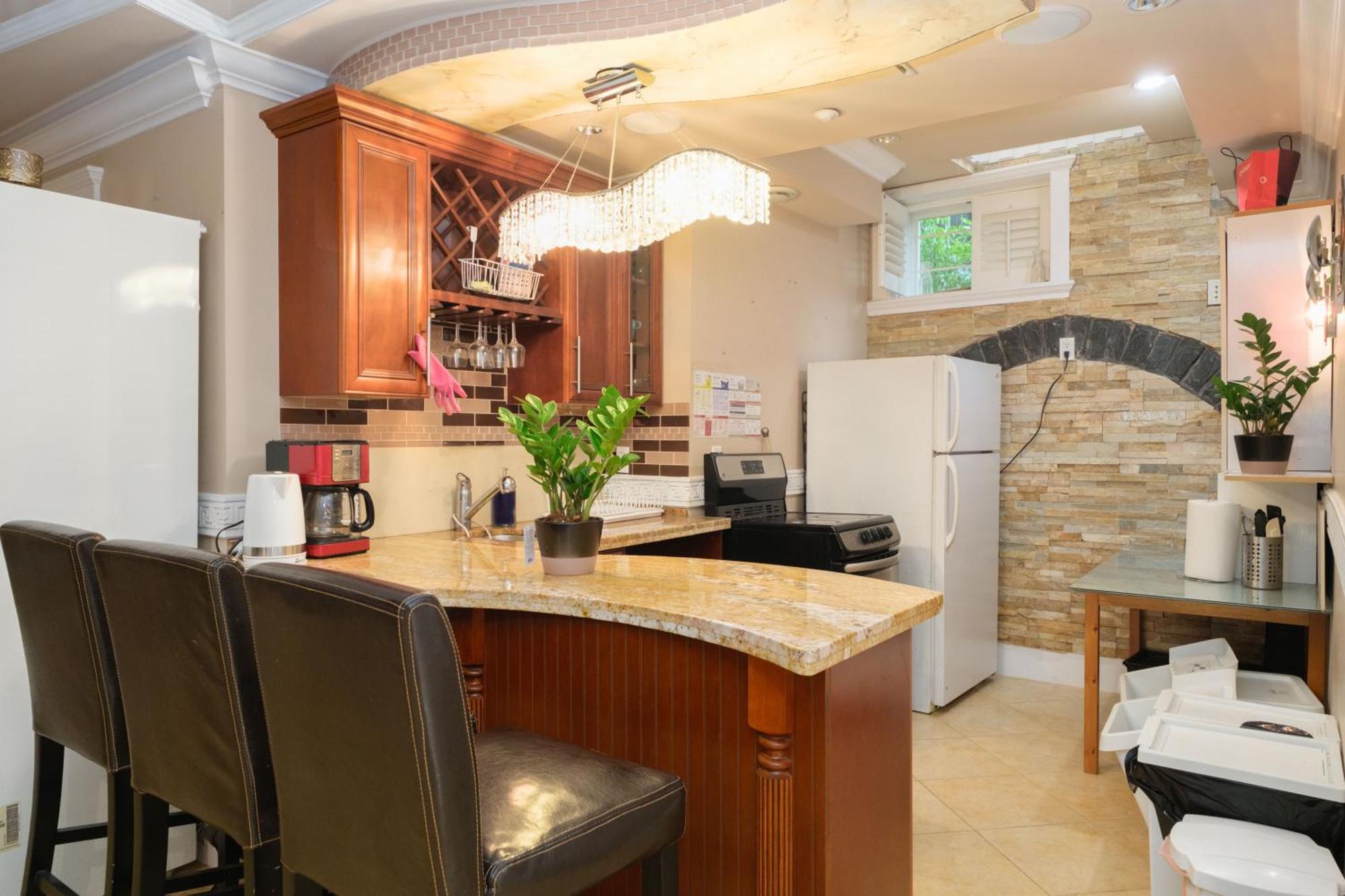 Oakridge Luxury Homestay Ванкувер Экстерьер фото